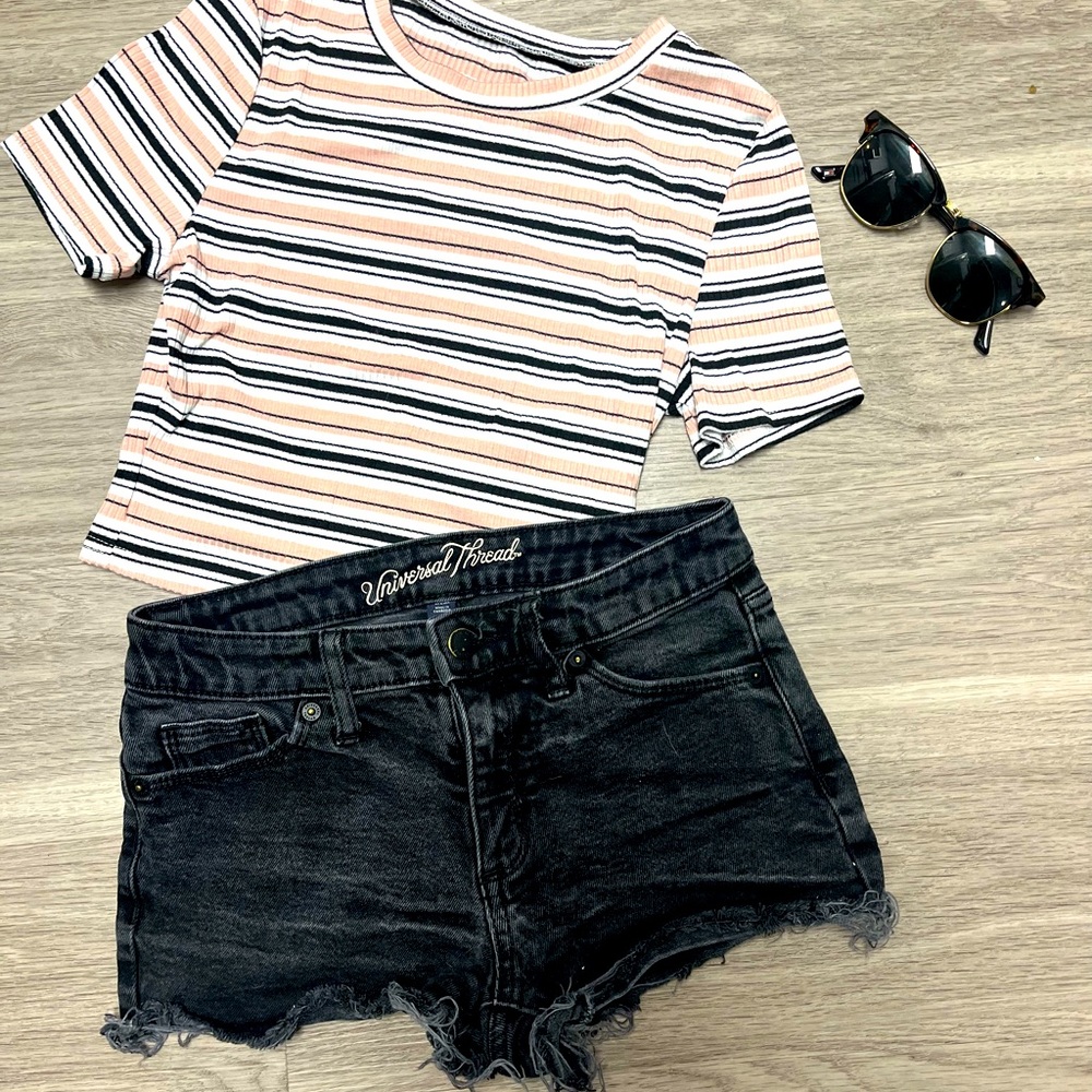 Universal Thread Jean Shorts